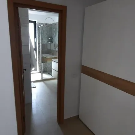 Apart Victor Apartament Mamaja
