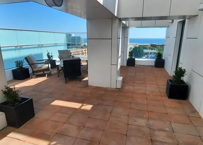 Apart Victor * Mamaia